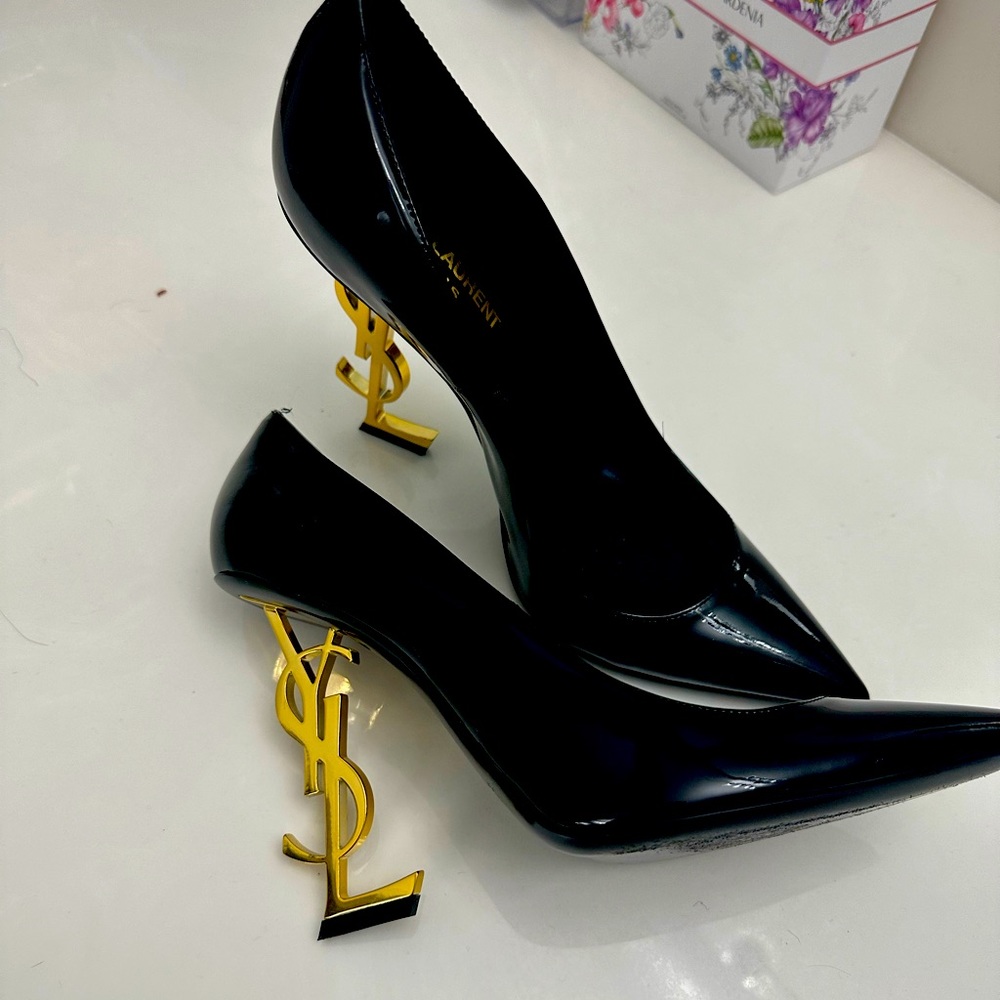 Yves saint Laurent